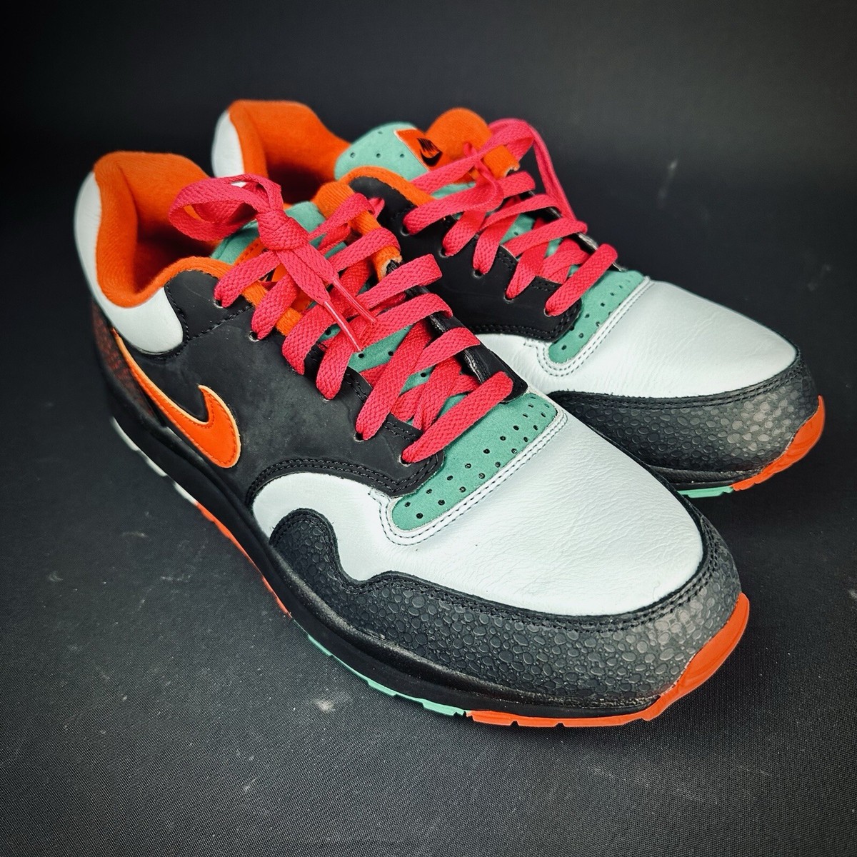 nike air safari supreme tech