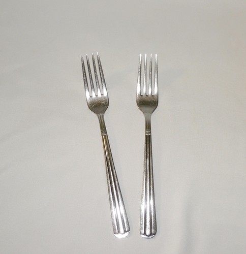 33 PIECE SILVERWARE WALLACE COUNTRY - Picture 6 of 7