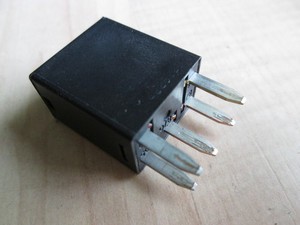 GM Delphi 15328867 8867 Automotive Relay 5-prong 12V #R21FA