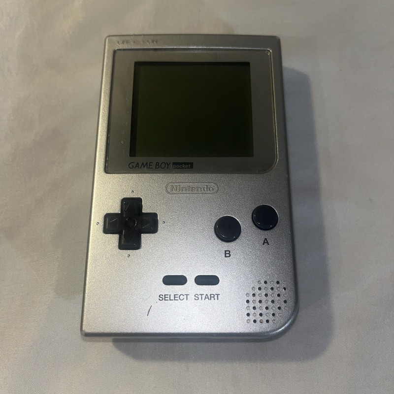 Nintendo Game Boy Pocket Handheld System - Silver   Tested