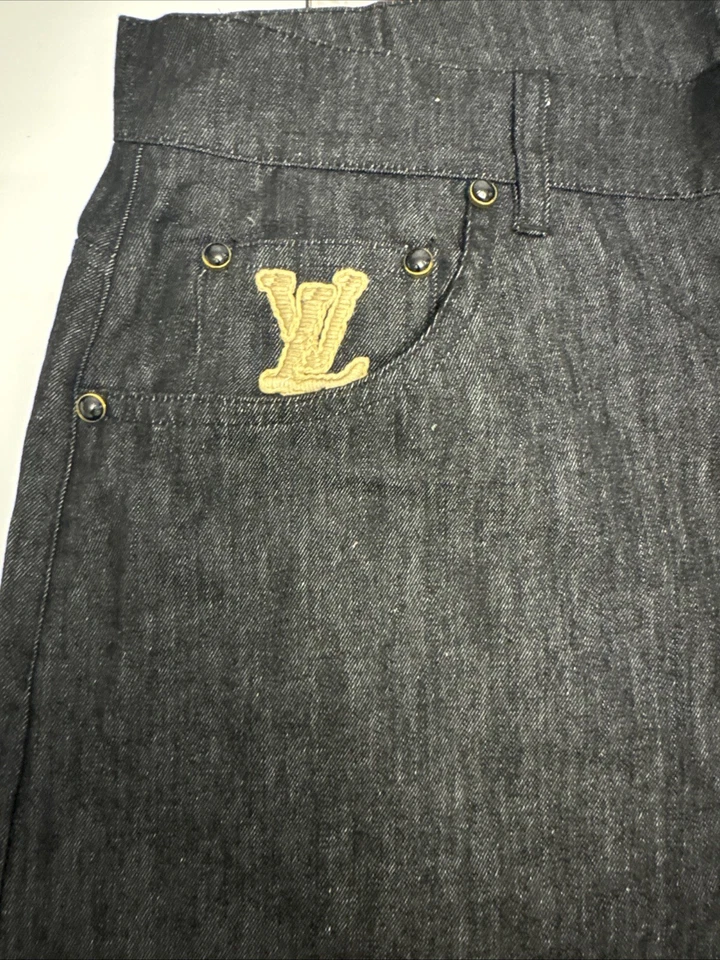 Pantalones cortos de mezclilla Louis Vuitton para hombre talla M — lavado oscuro Foto 2 de 4
