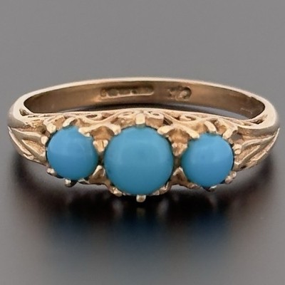 Ring 9 kt Gelbgold Türkis mit drei Steinen Größe O gepunzt