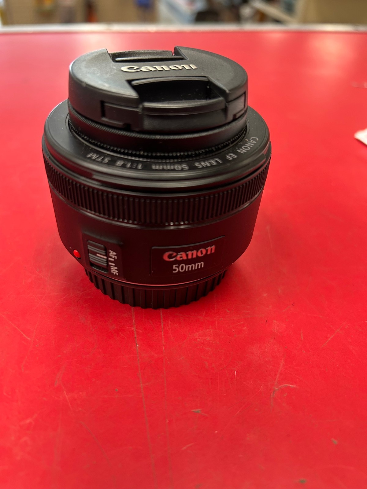 Canon EF 50mm f/1:1.8 stm Auto & Manual Lens in excellent condition!