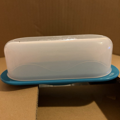 Tupperware Plastic Covered Dish w/ Lid Blue/White Rectangular Matte 7x3x3''