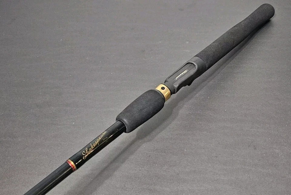 Vara de fundição vintage Shakespeare Ugly Stik Pro grafite RARA PCA1166   - Imagem 4 de 4