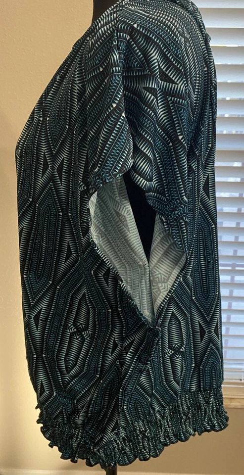 Top Ellen Tracy Talla L Cintura Elástica Sin Mangas Multicolor Usado Foto 4 de 4