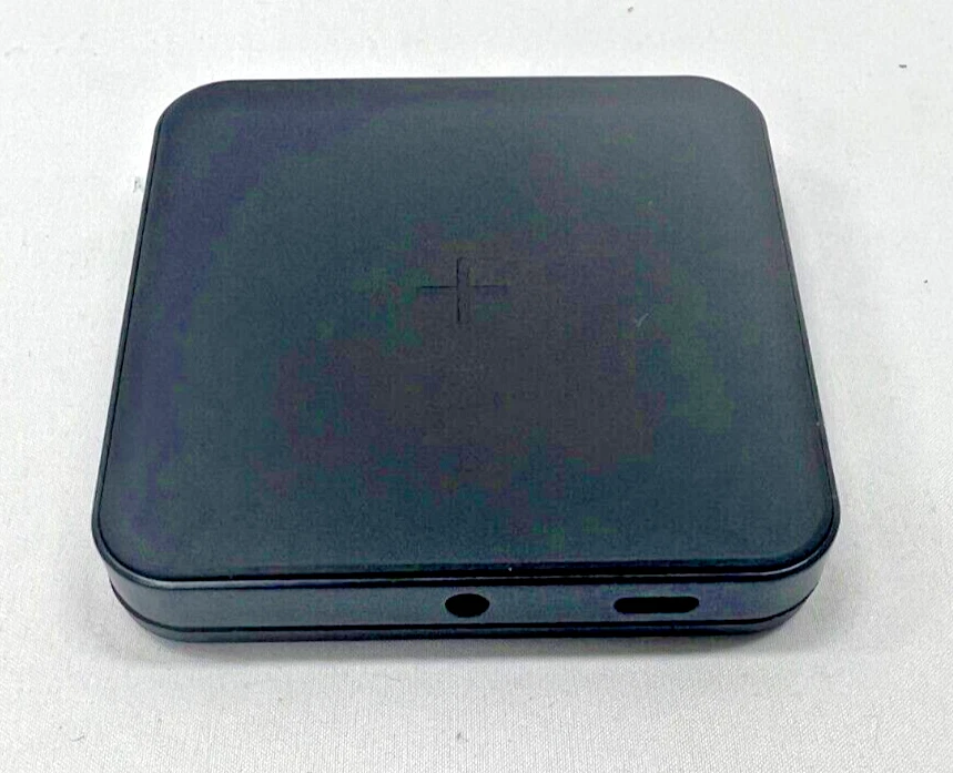 Ubiolabs Wireless Charging Pad for Mobile Phones w/ Additional 20W USB-C Output - Image 2 of 4