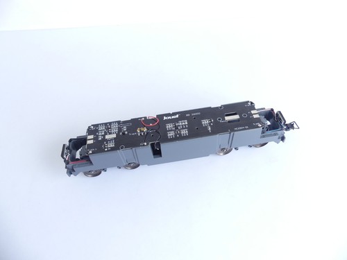 JOUEF CHASSIS MOTORISE LOCOMOTIVE TYPE BB 26000 3eme FEUX - Imagen 4 de 5