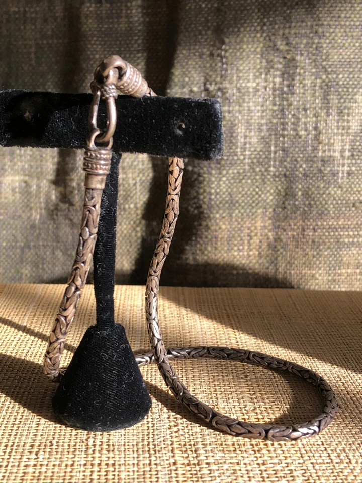 Collar de cadena cola de zorro tejido plata oxidada vintage cierre de gancho - diseño artesanal Foto 3 de 4