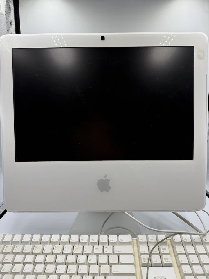 2007 Apple iMac 17" Model A1195 1.83GHZ/1GB/160GB/COMBO/AP - Powers On Untested - Image 2 of 4