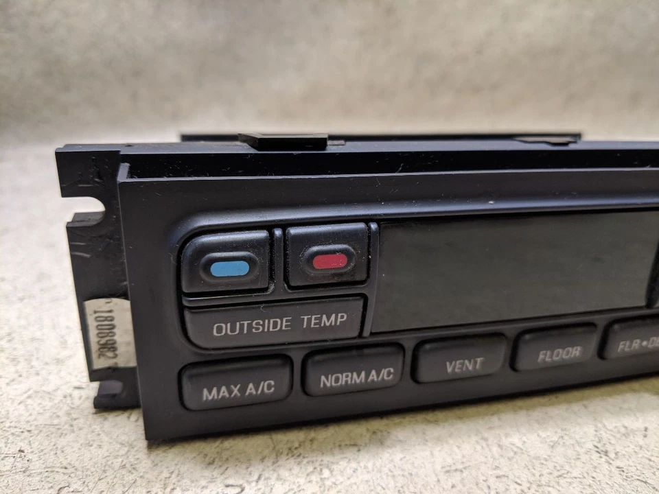 Control de clima de temperatura automático F8AF18C612BE para 98-00 Ford Crown Victoria Vic Foto 2 de 4