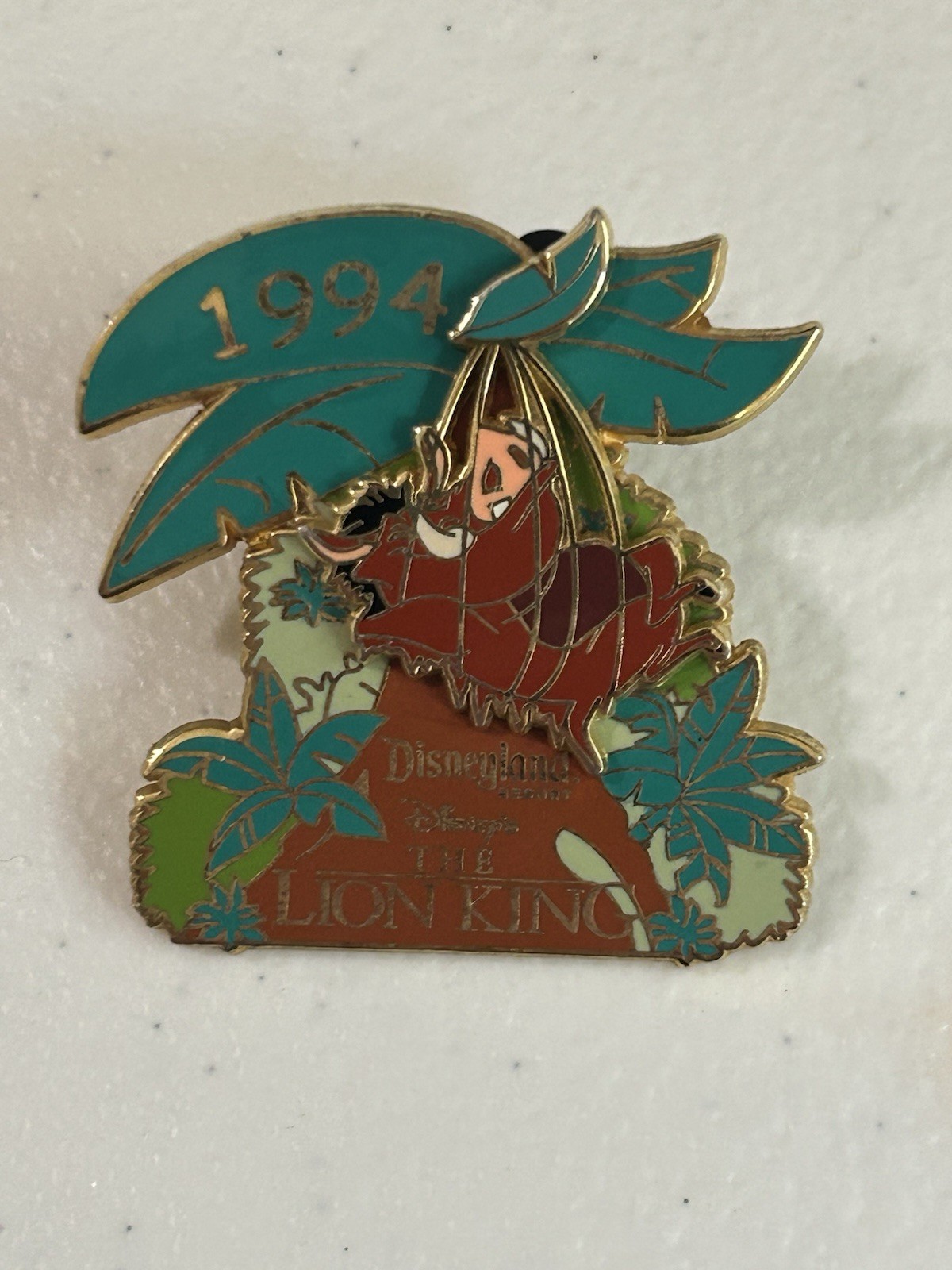 1994 Disneyland Lion King Pumbaa Swinging Pin /1500 Limited Edition Disney Pin