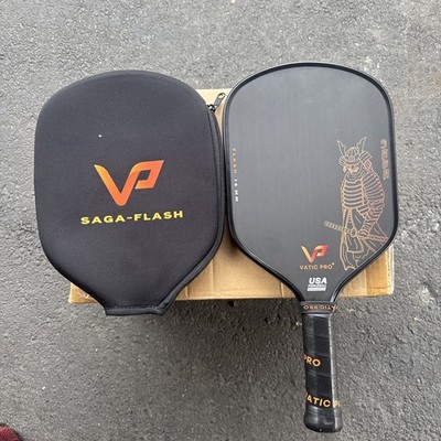 Vatic Pro Saga Flash 16 mm Pickleball Paddle Black and cover