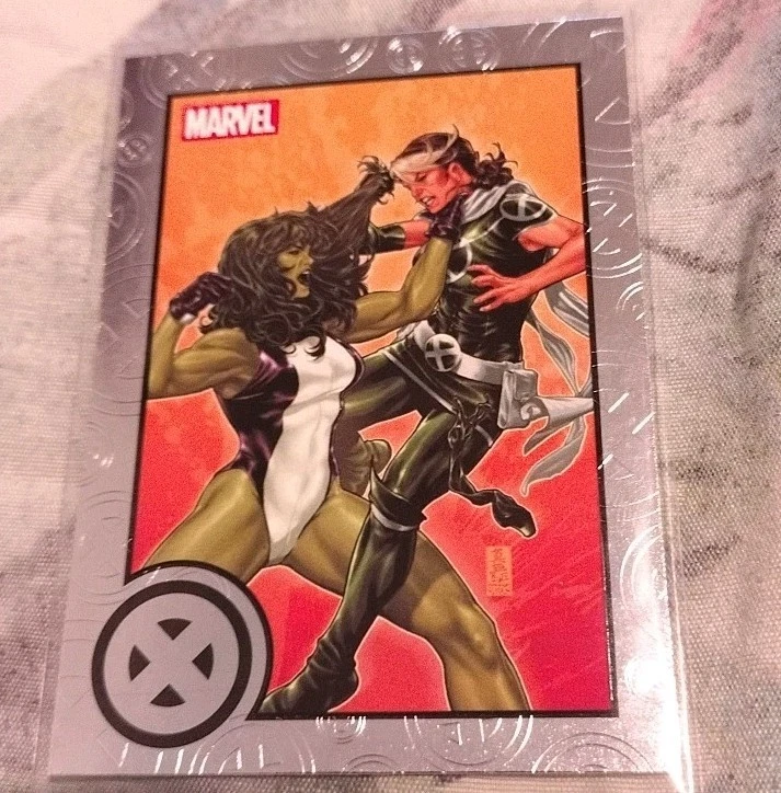 MINT! ROUGE VS SHE HULK #65 2013 Rittenhouse "MARVEL GREATEST BATTLES" ungraded. - Image 2 of 4