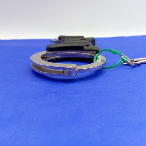 Genuine Hiatt 2103 Chrome Rigid Handcuffs Speedcuffs Quickcuff Like TCH 840 A - Picture 5 of 7