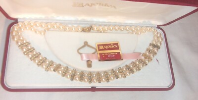 BEAUTIFUL SMALL MAJORICA CHOKER NECKLACE MAYBE FAUX OR CULTURED PEARS WITH CASE