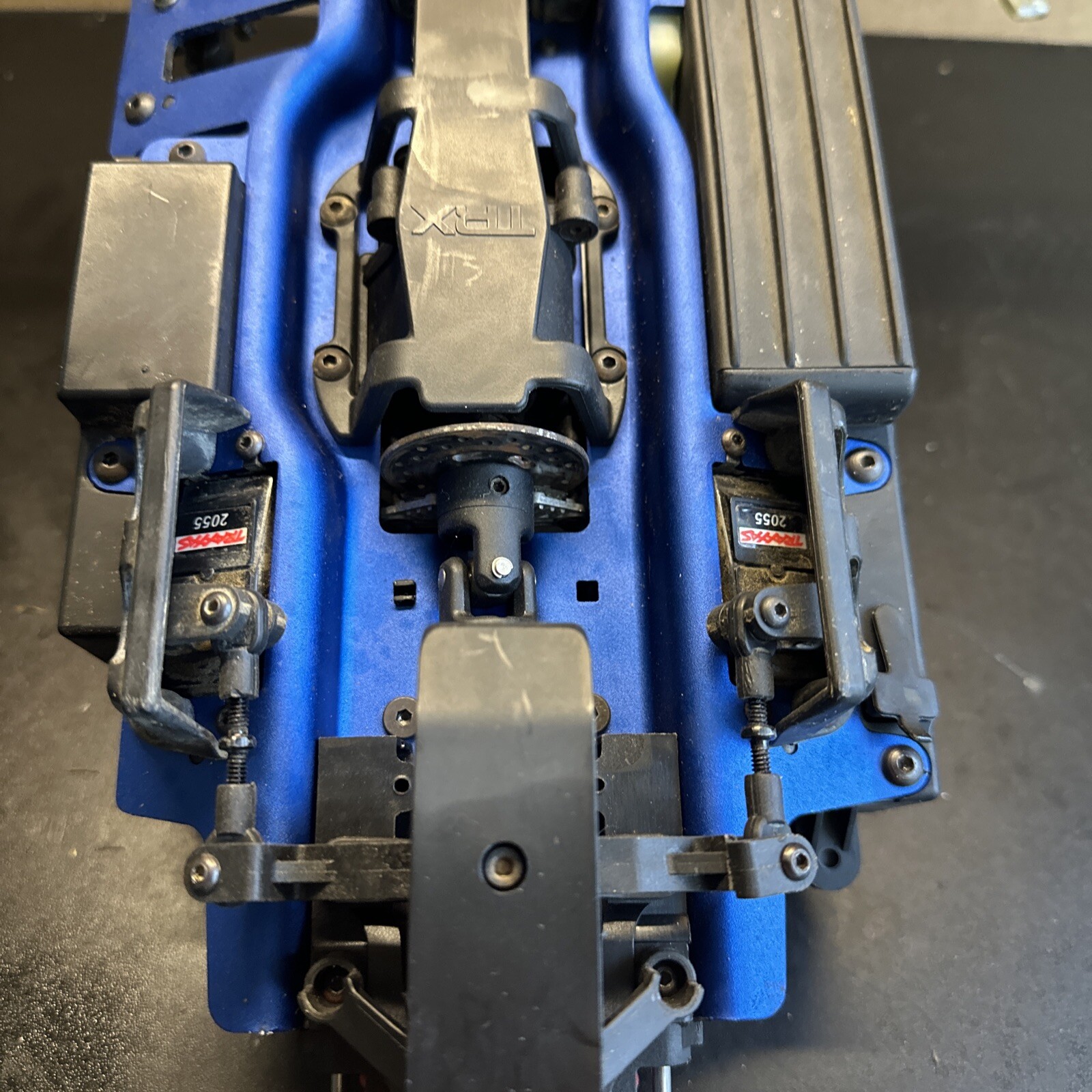 Traxxas Revo 3.3 1/8 Monster Truck Roller Slider Chassis All