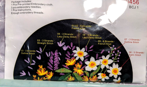 NEW Lot of 2 Embroidery DIY Art Kit Stitch Floral Design - Picture 4 of 11