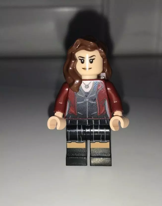 Scarlet witch hotsell lego set