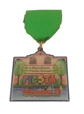 Wyndham Garden Riverwalk Riverboat Background Pinback Fiesta Medal San Antonio