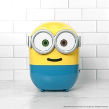 Uncanny Brands Minions Deluxe Popcorn Maker