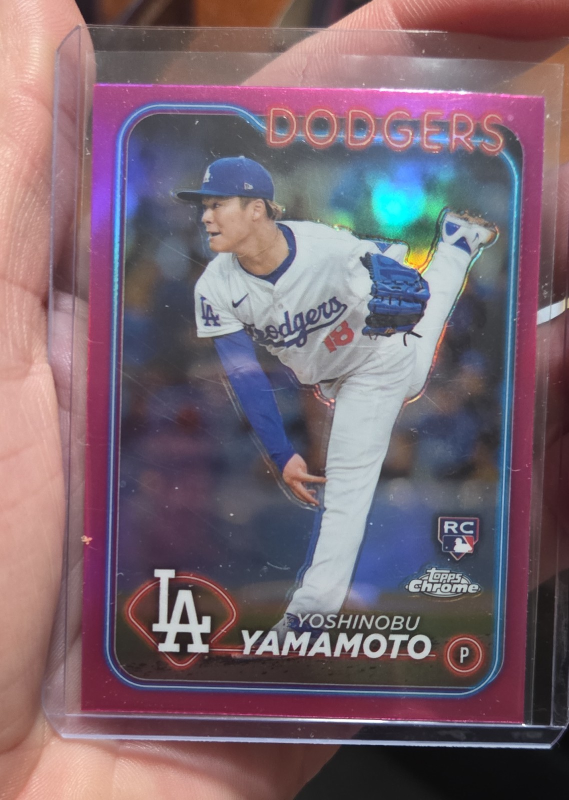 2024 Topps Chrome - Yoshinobu Yamamoto #18 Pink Refractor (RC)