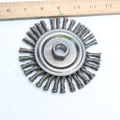 Stringer-Bead Twist-Knot Wheel Steel 4 1/2'' Diameter x 13/16'' Trim 12685
