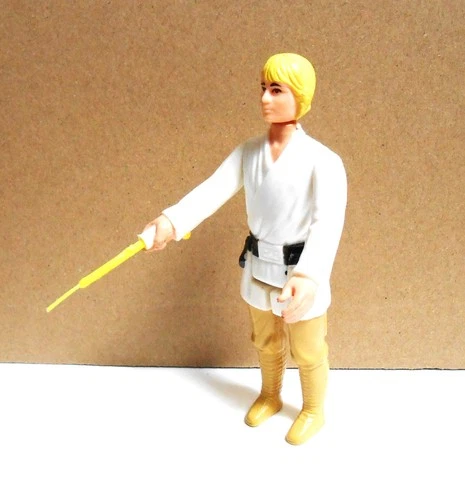 Vintage 1977 Kenner Luke Skywalker With Telescoping Lightsaber