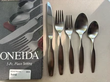 Oneida - ASTRID - 5 piece place setting NEW