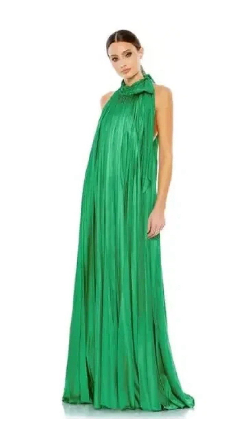 New Mac Duggal 26926 Pleater Halter Neck Trapeze Gown Green SZ 8 NWT