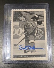 2012-13 O-Pee-Chee - Erik Karlsson Black & White SSP #12 EASTER EGG CASE HIT SSP