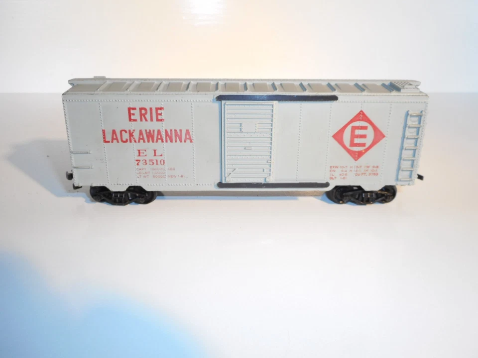Tyco Boxcar - Erie Lakawanna. Very good complete cond.HO. Plastic wheels.No box - Image 3 of 4