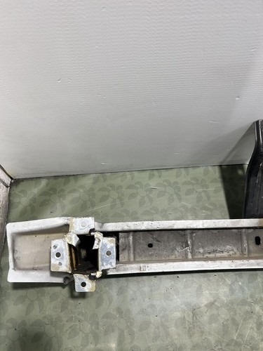 93160713 traversa anteriore per OPEL VIVARO X83 (09/06) V27 2.0 2006 Usato - Foto 7 di 9