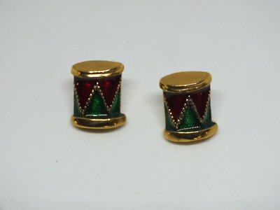Beautiful Post Pierced Earrings Christmas Gold Tone Red Green Enamel Drum 3/4'' L