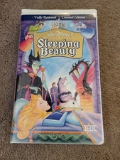 Walt Disney Masterpiece SLEEPING BEAUTY Limited Edition VHS Clamshell VTG