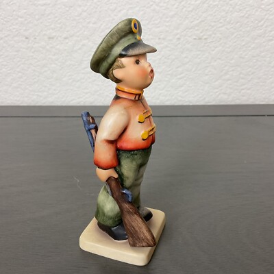6 Original Victorian Paper Doll Soldiers. 5 With Rifles and 1 With A