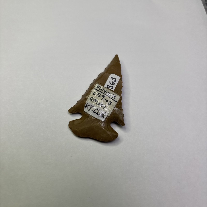 authentic indian arrowhead artifact