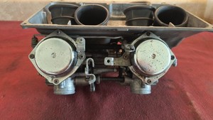 1984 - 1985 Honda VF700 interceptor Carburetors with intake manifiold