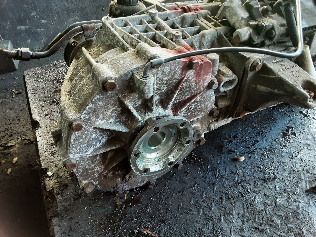 Aston Martin Vantage 2010 Transmission P/N 677981