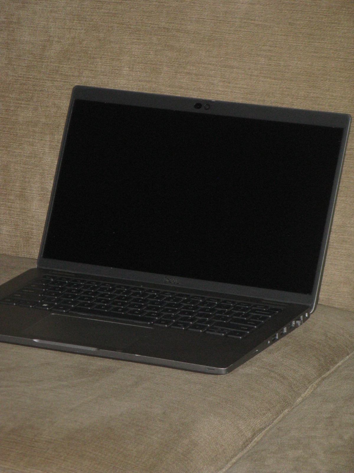 Dell Latitude 5420, 13.3-Inch Laptop, with Intel Core i7 11th Gen., 256 GB NVMe (Non-Volatile Memory Express), Windows 11 Pro