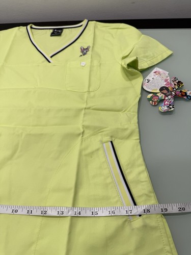 Tokidoki by Koi Women's Size XS Scrub Top Green Print - Picture 15 of 24