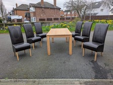 Oak Table and 6 High Back Dining Chairs Solid Wood Legs Dining Room Furniture