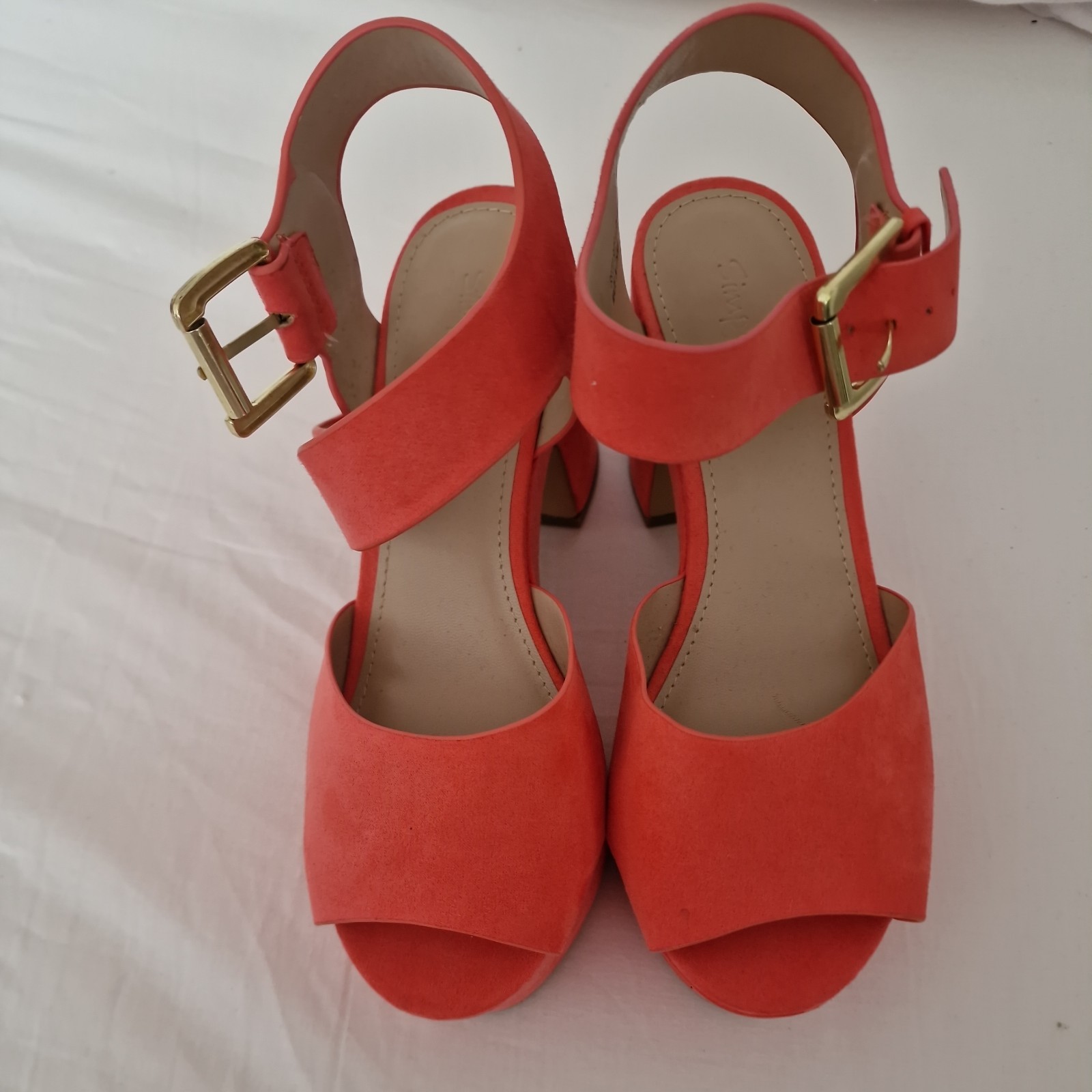 Zapatos gruesos de tacón alto de gamuza sintética para dama talla 4/37 extra anchos - Simply Be