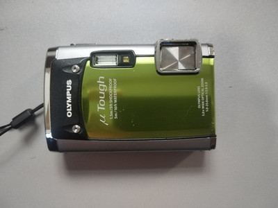 Olympus Tough-6020   14 MP   Wasserfeste DigitalKamera - Grün