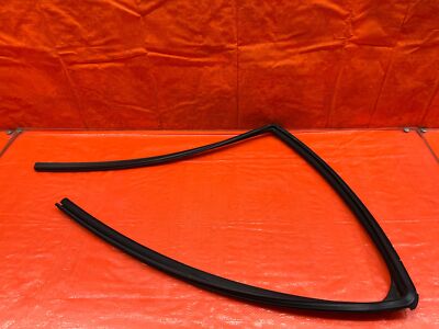 08-15 LANCER EVOLUTION X EVO 10 - RIGHT REAR WINDOW GLASS RUN CHANNEL - OEM #206