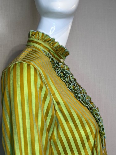 VTG Etro Cotton Sateen Bengal Stripe High Neck Fitted Ruffle Blouse, 42 ITALY - Picture 4 of 10