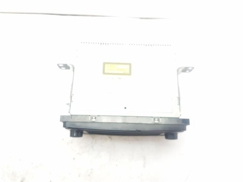 2005 ON MK7 TOYOTA HI-LUX RADIO CD PLAYER UNIT PZ4760021000 - Picture 2 of 10