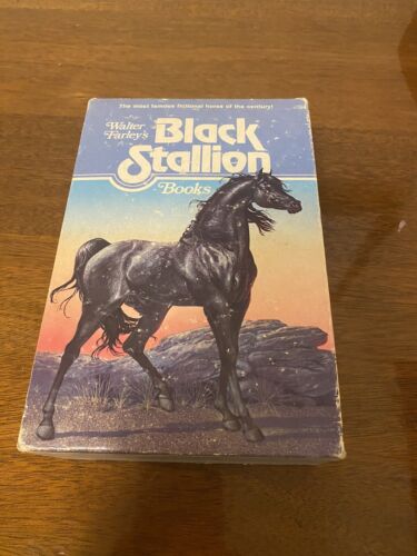 Vintage 1969 Black Stallion 4 book Box Set slipcase Walter Farley - Imagen 1 de 7