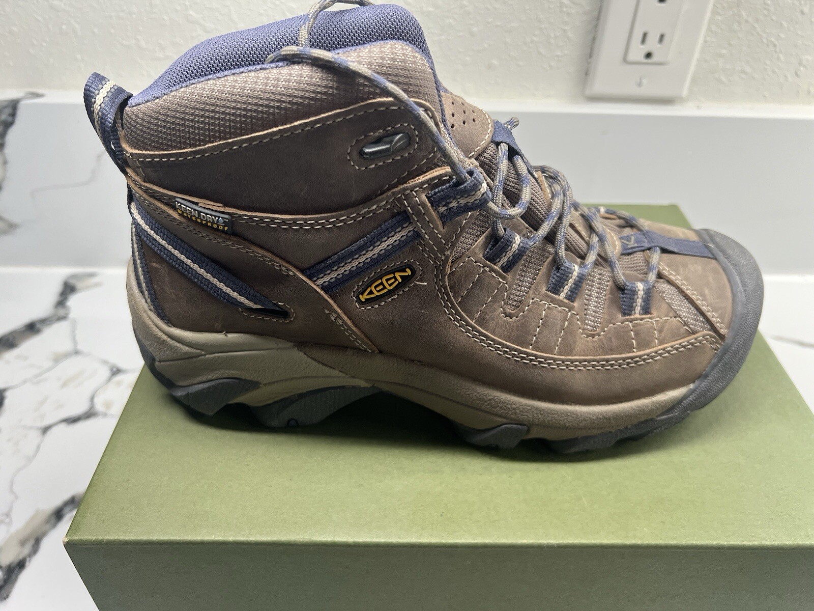 Scarpone da trekking impermeabile NEW KEEN donna taglia 9 M Targhee II (2) 1016581