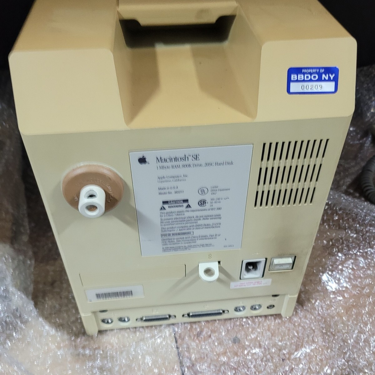 Vintage Apple Macintosh SE Computer - Works! Includes Mouse
